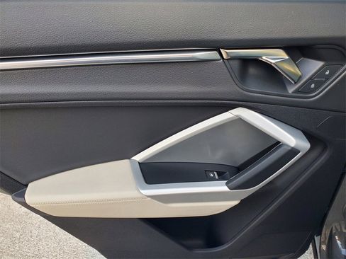 Used 2022 Audi Q3 2.0T Premium Plus w/ Premium Plus Package image 14