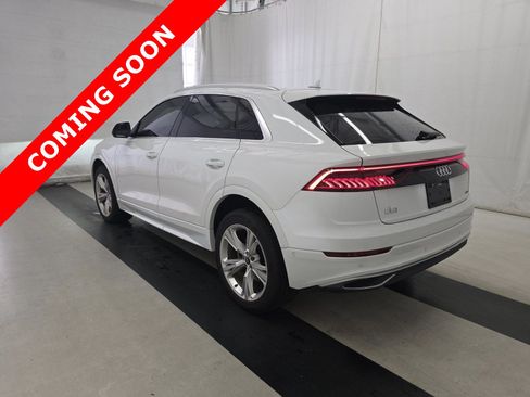 Used 2023 Audi Q8 Premium w/ Convenience Package AWD/4WD image 5