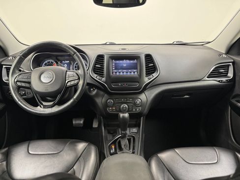 Used 2020 Jeep Cherokee Latitude Plus FWD image 21