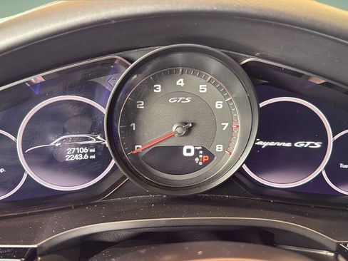 Used 2023 Porsche Cayenne GTS AWD/4WD image 20