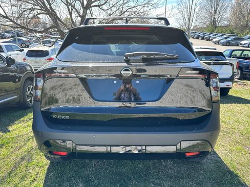 New 2026 Nissan Kicks SV w/ Cold Weather Package image 5