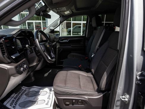 Used 2024 Chevrolet Silverado 1500 LT AWD/4WD image 26