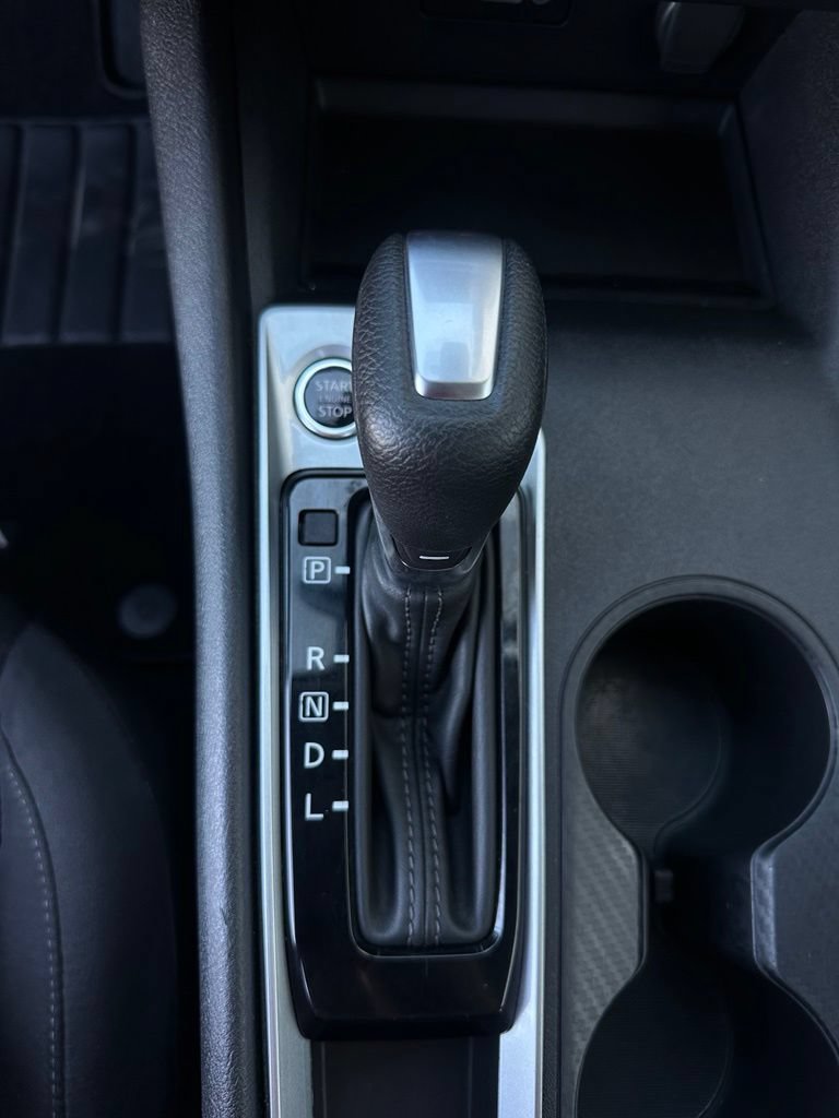 Used 2025 Nissan Altima 2.5 SV FWD image 18