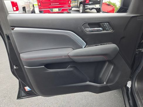 Used 2023 Chevrolet Colorado Z71 w/ Z71 Convenience Package 2 AWD/4WD image 23