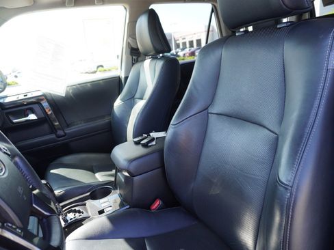 Used 2020 Toyota 4Runner Nightshade image 39