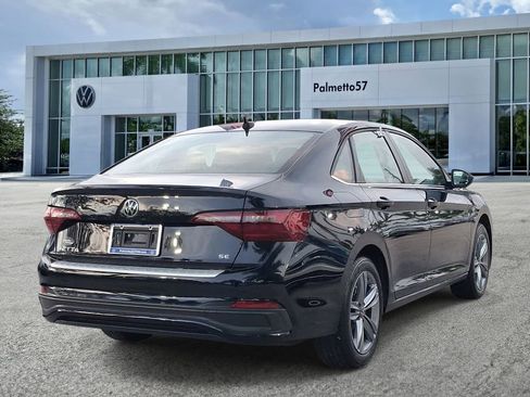 Certified 2023 Volkswagen Jetta SE FWD image 6