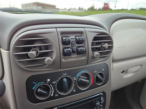 Used 2001 Chrysler PT Cruiser image 18