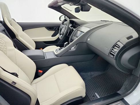 Certified 2024 Jaguar F-TYPE R AWD/4WD image 17