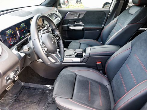 Used 2023 Mercedes-Benz EQB 350 4MATIC SUV image 19