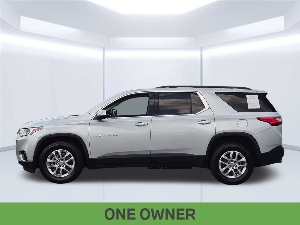 Used 2020 Chevrolet Traverse LT w/ Driver Confidence II Package FWD image 2