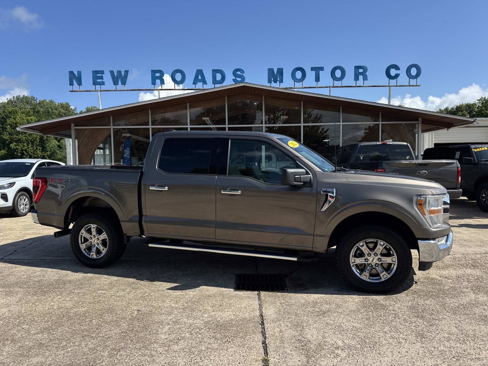 Used 2022 Ford F150 XLT w/ Equipment Group 301A Mid AWD/4WD image 1