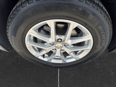 Used 2022 Chevrolet Equinox LT FWD image 9