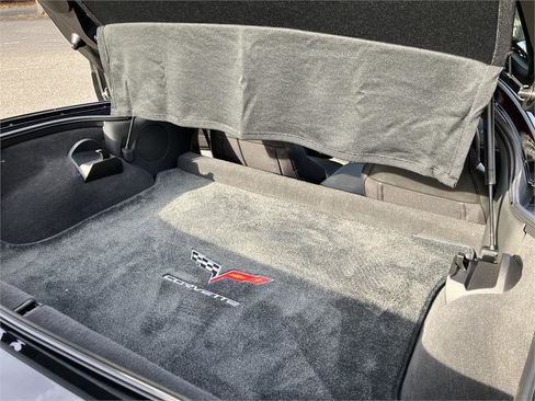 Used 2006 Chevrolet Corvette Coupe w/ Preferred Equipment Group image 18