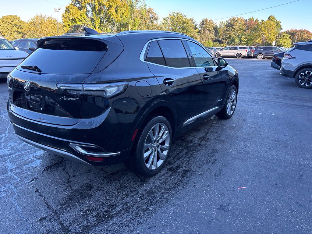 Used 2023 Buick Envision Avenir AWD/4WD image 3