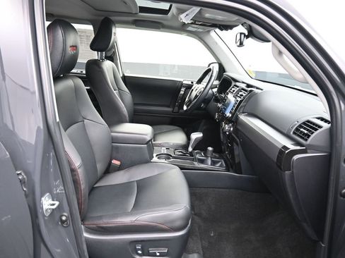 Certified 2024 Toyota 4Runner TRD Off-Road Premium w/ Off Road Premium Plus Package AWD/4WD image 25
