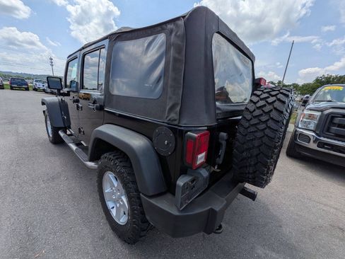 Used 2009 Jeep Wrangler Unlimited X AWD/4WD image 4