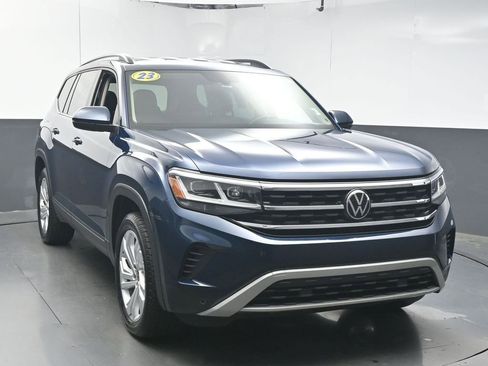 Used 2023 Volkswagen Atlas SE FWD image 2