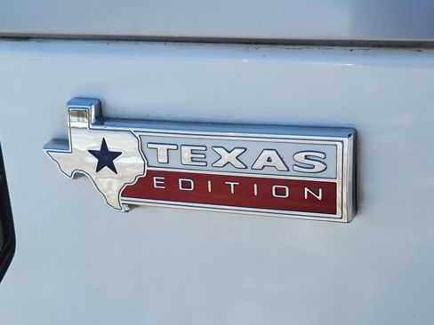 Used 2022 Ford Expedition Max XLT image 12