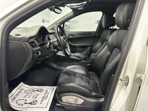 Used 2018 Porsche Macan GTS image 14
