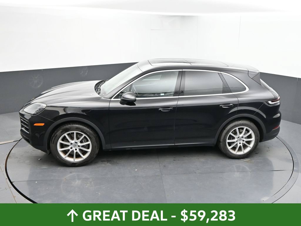 Used 2024 Porsche Cayenne AWD/4WD image 31