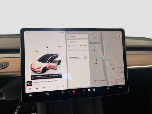 Used 2024 Tesla Model Y Performance AWD/4WD image 13