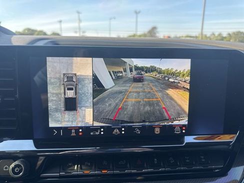 Used 2026 Chevrolet Silverado 1500 ZR2 image 20