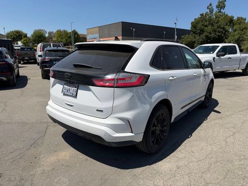 Used 2023 Ford Edge SE w/ Black Appearance Package AWD/4WD image 5