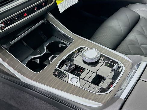 New 2026 BMW X7 xDrive40i image 15