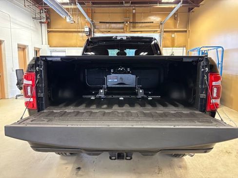 Used 2024 RAM 2500 Big Horn w/ Sport Appearance Package image 26