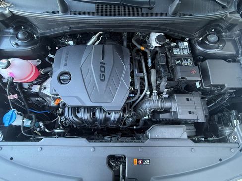 Used 2025 Kia Sportage LX image 14