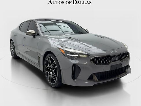 Used 2022 Kia Stinger GT1 RWD image 2