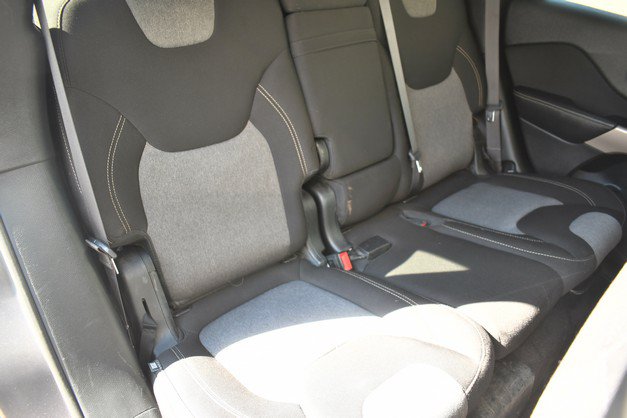 Used 2017 Jeep Cherokee Sport AWD/4WD image 28