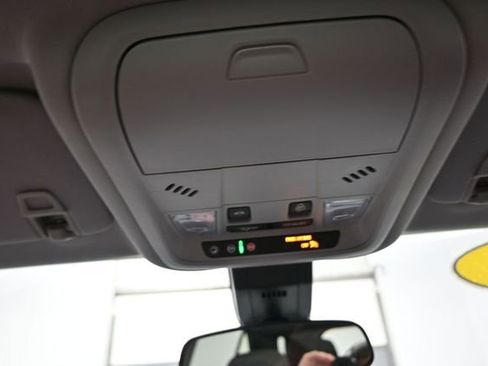 Used 2024 Chevrolet Equinox LT AWD/4WD image 12