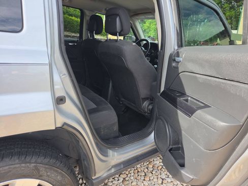 Used 2015 Jeep Patriot Latitude w/ Trailer Tow Prep Group AWD/4WD image 18
