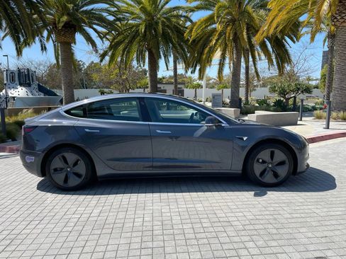 Used 2019 Tesla Model 3 Long Range image 8