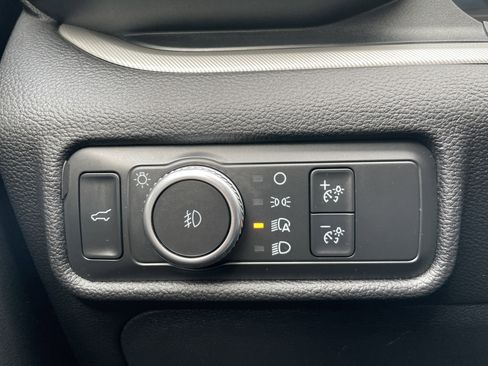 Used 2021 Ford Explorer XLT w/ Equipment Group 202A image 49