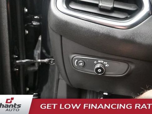 Used 2022 Chevrolet Equinox LT FWD image 22