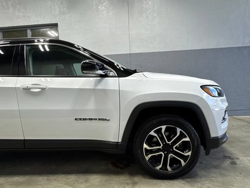 Used 2022 Jeep Compass Limited AWD/4WD image 4