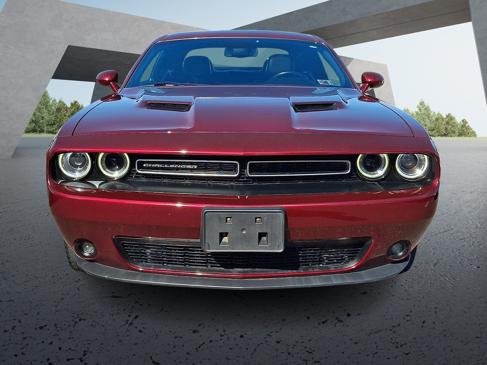 Used 2018 Dodge Challenger SXT Plus RWD image 2