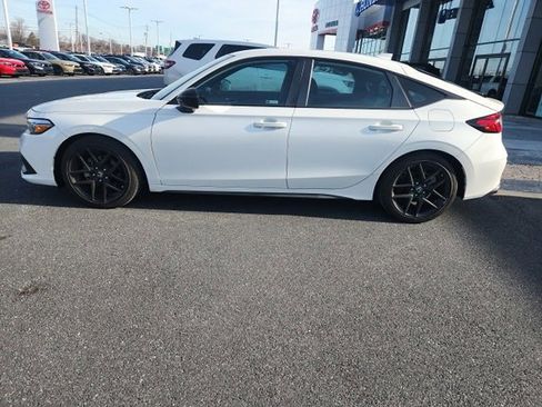 Certified 2023 Honda Civic Sport image 2
