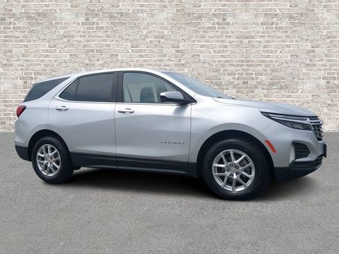 Used 2022 Chevrolet Equinox LT AWD/4WD image 1