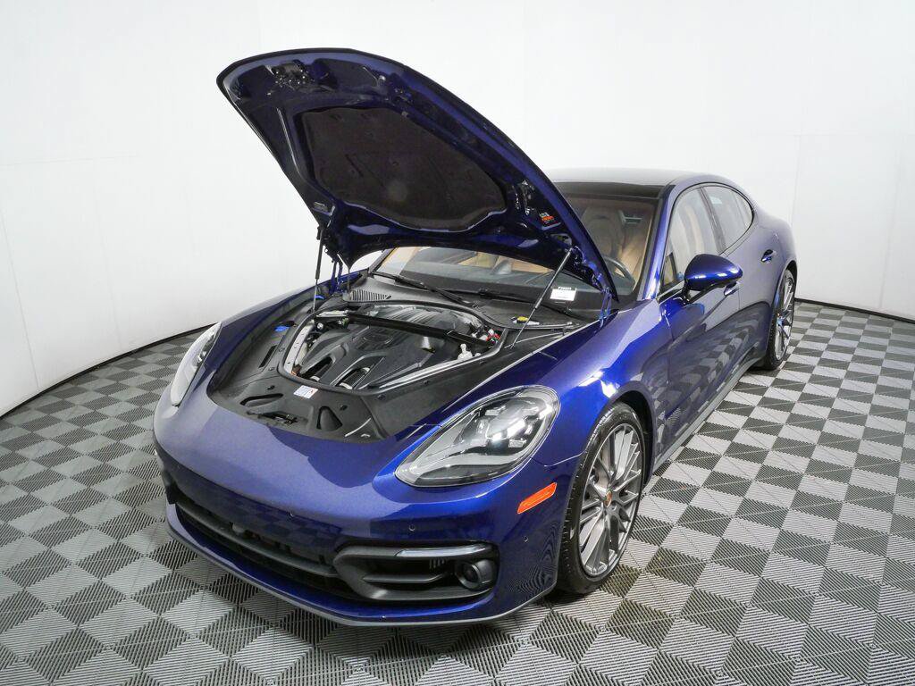 Certified 2023 Porsche Panamera Platinum Edition RWD image 35
