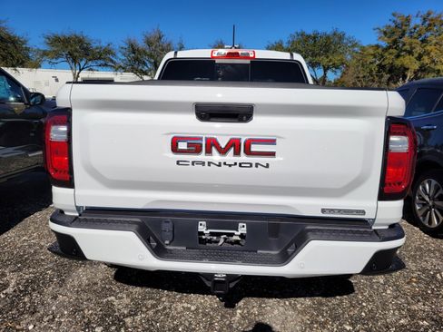 New 2025 GMC Canyon Elevation w/ Convenience Package image 8