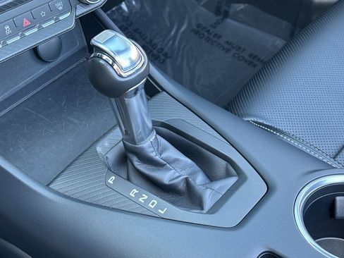 Used 2025 Ford Mustang Premium image 15