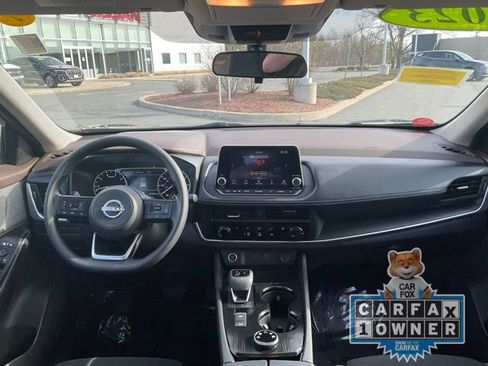 Used 2023 Nissan Rogue S AWD/4WD image 14