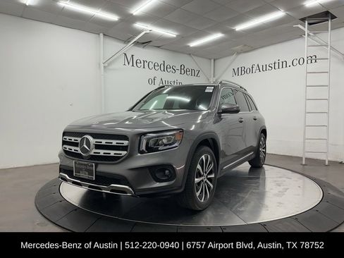 Used 2023 Mercedes-Benz GLB 250 image 3