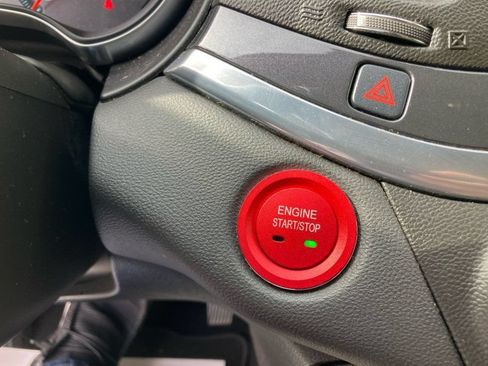 Used 2019 Chevrolet Impala LT FWD image 18