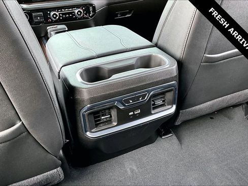 Used 2024 GMC Sierra 1500 SLT w/ SLT Premium Plus Package image 11