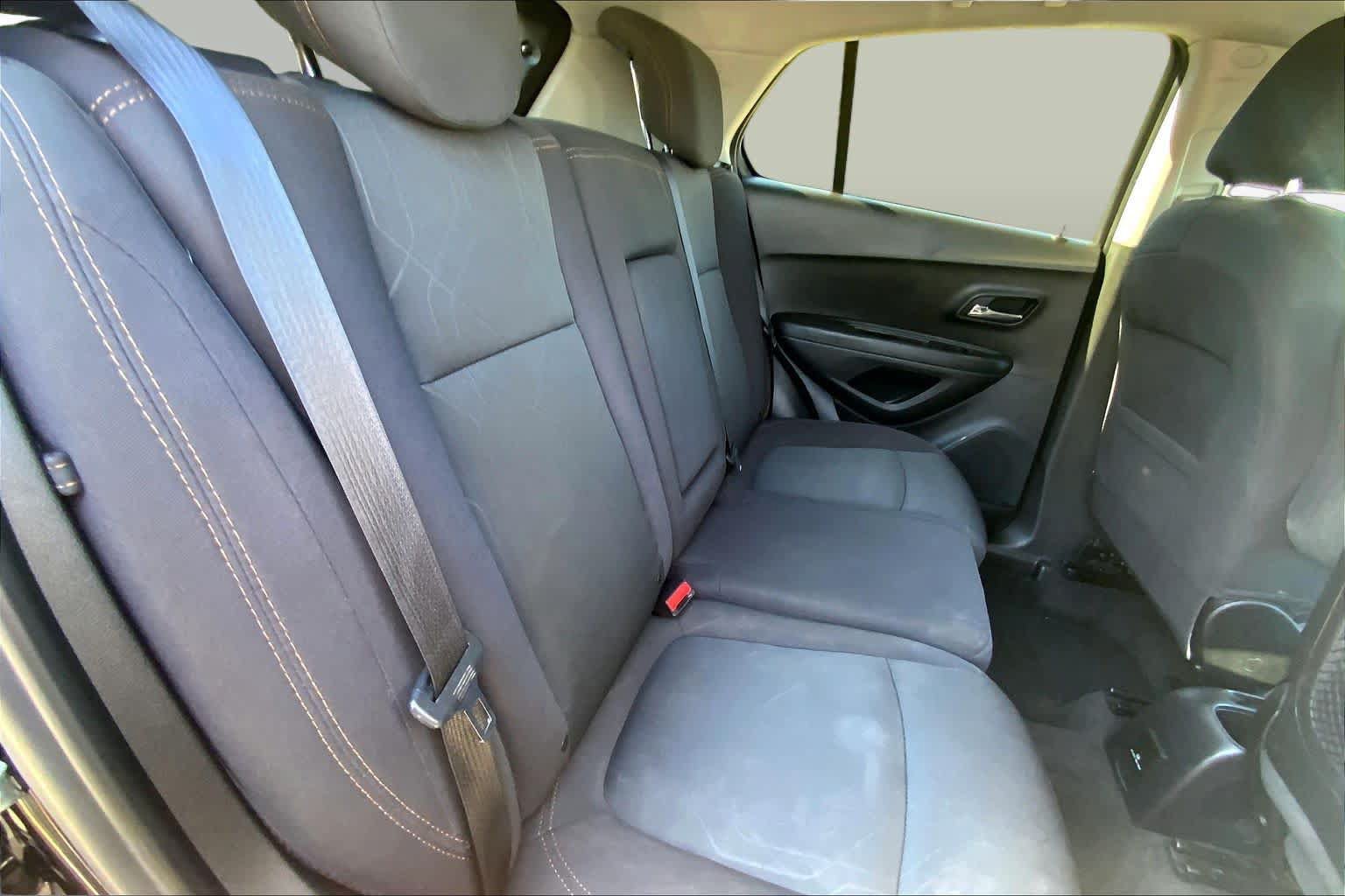 Used 2019 Chevrolet Trax LT FWD image 19
