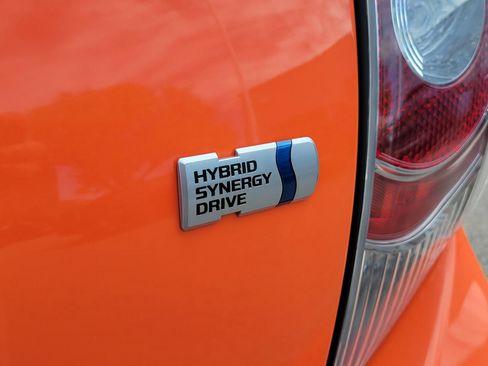 Used 2012 Toyota Prius C One FWD image 6